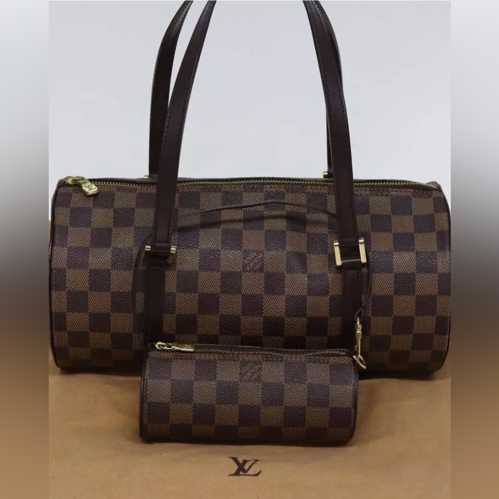 LV purse this is authentic Louis Vittion bag  posh-mark check before receiving